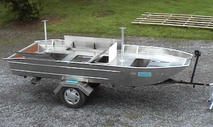 Легкая алюминиевая рыболовная лодка (17)