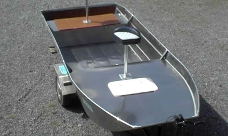 Легкая алюминиевая рыболовная лодка (37)