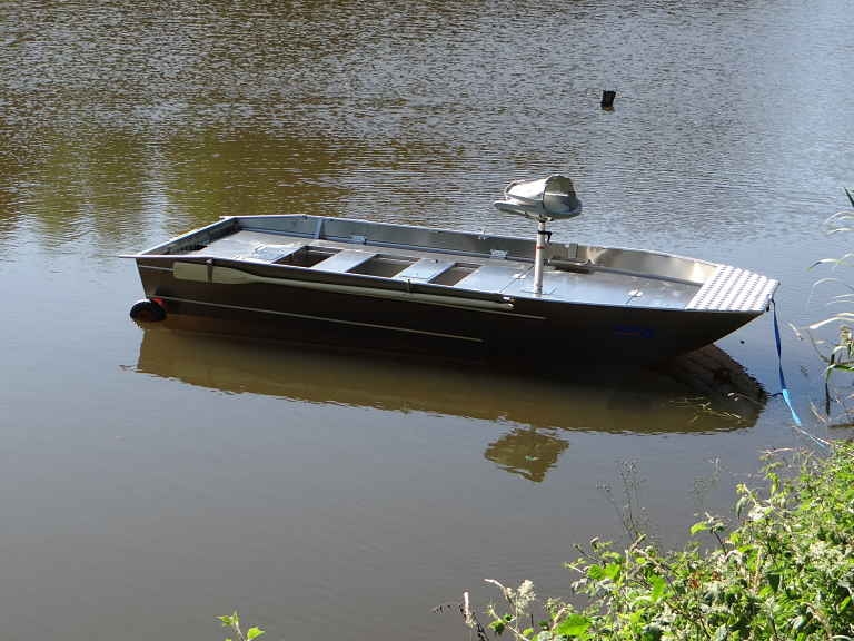 Легкая алюминиевая рыболовная лодка (59)