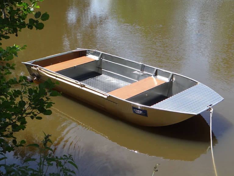 Сварная алюминиевая лодка (3)